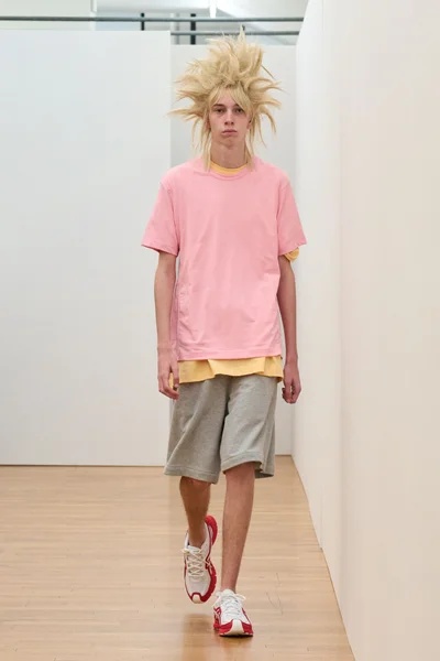 Look 46
